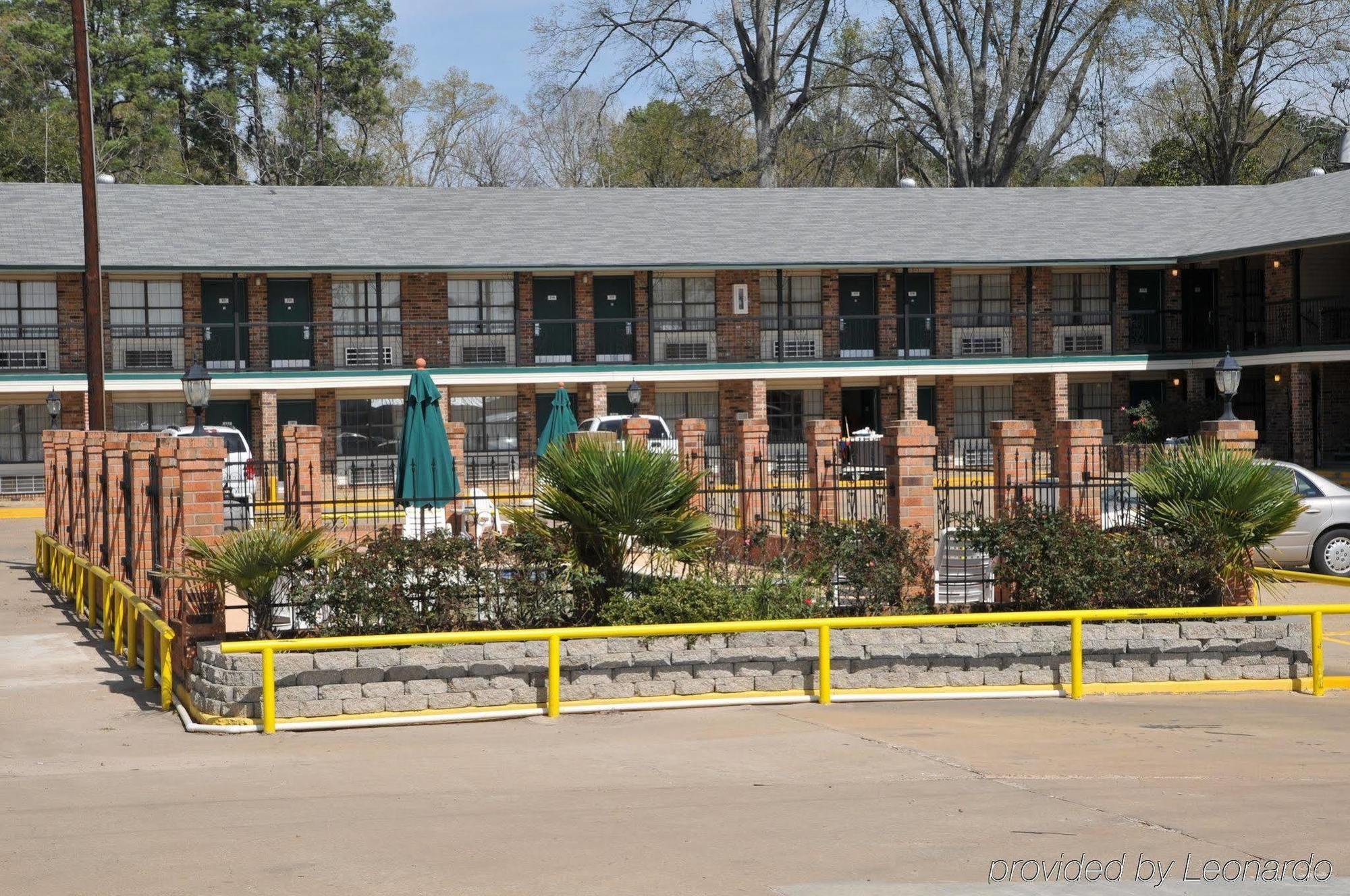 The Winnfield Lodge Exterior photo
